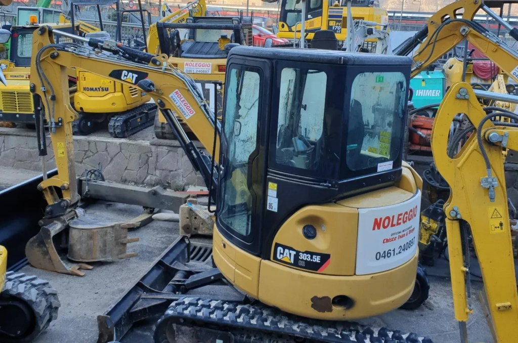 Miniescavatore CAT 303.5E